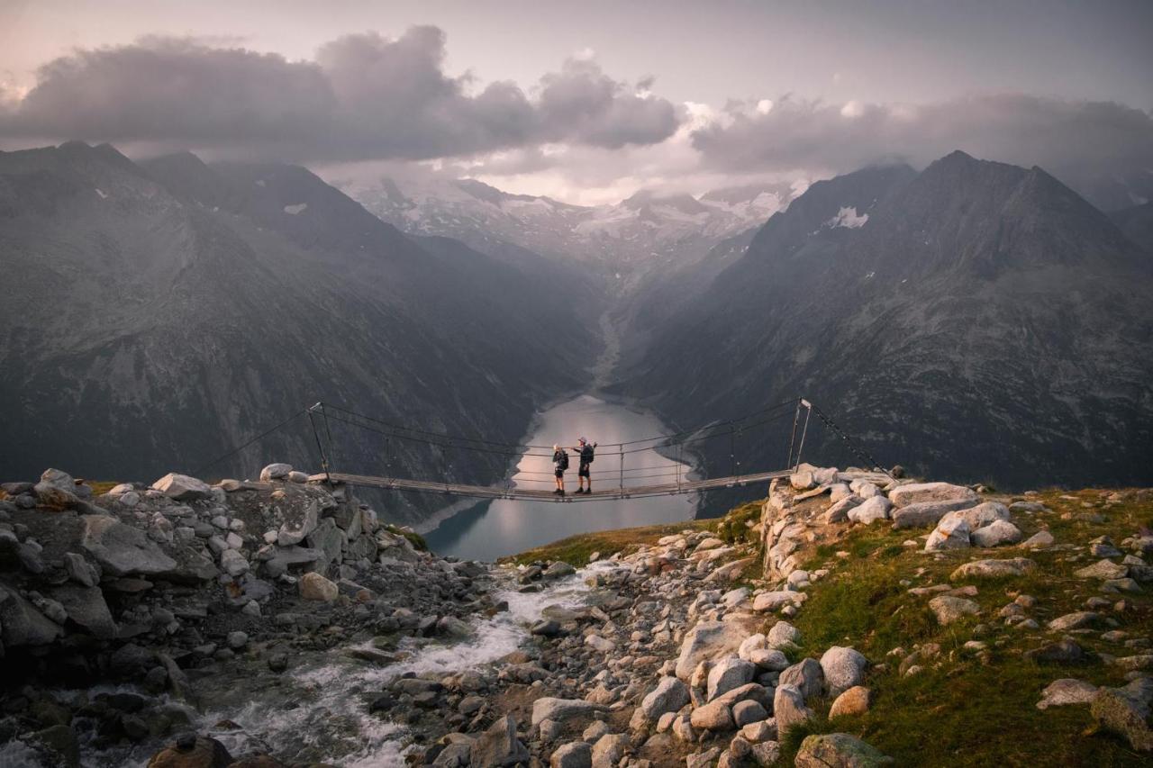 Apart Central - Premium Mountain&Garden Mayrhofen Esterno foto