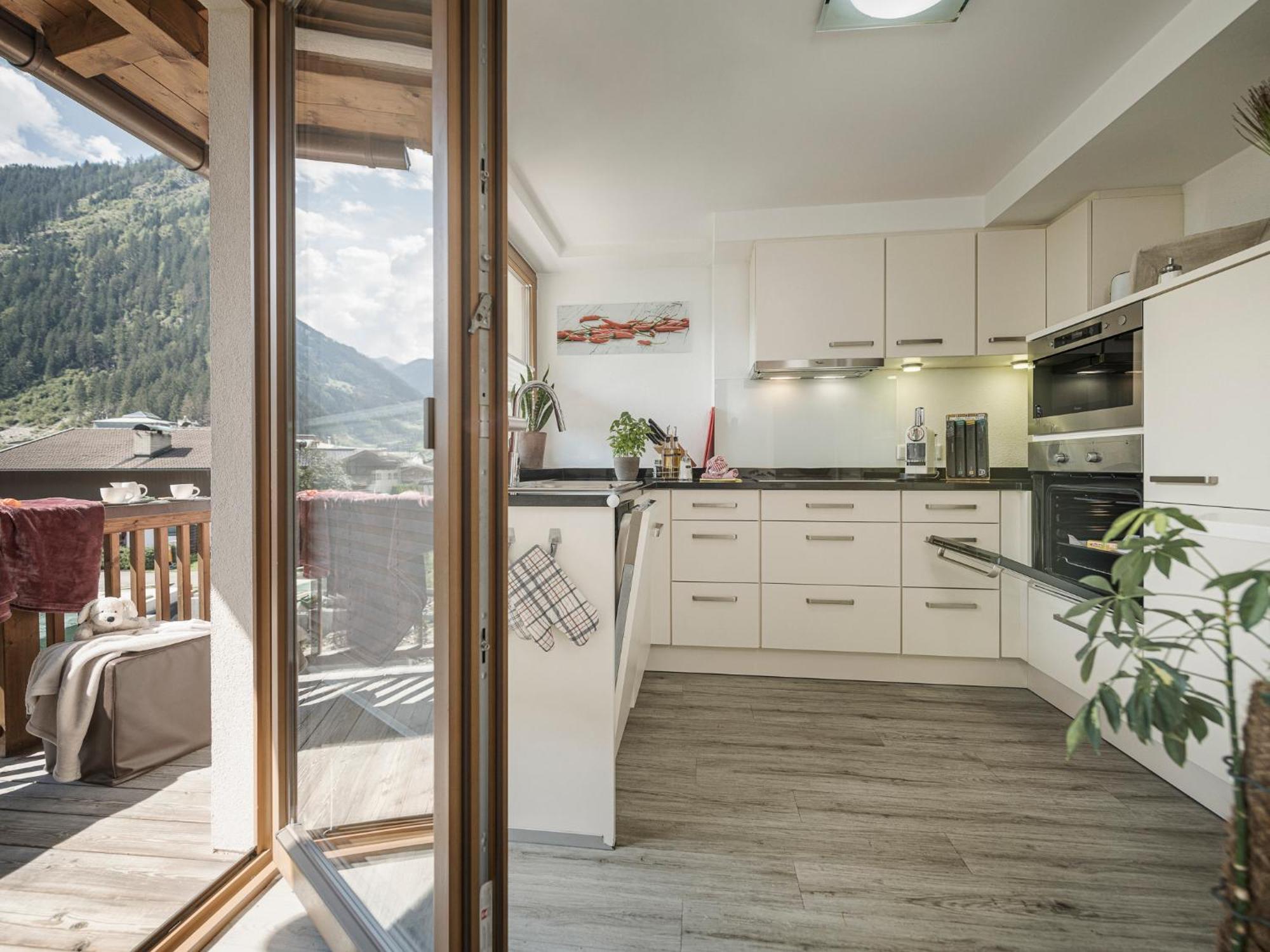 Apart Central - Premium Mountain&Garden Mayrhofen Esterno foto