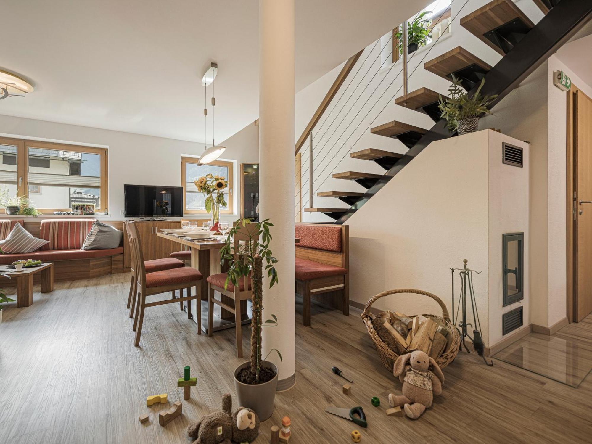 Apart Central - Premium Mountain&Garden Mayrhofen Esterno foto