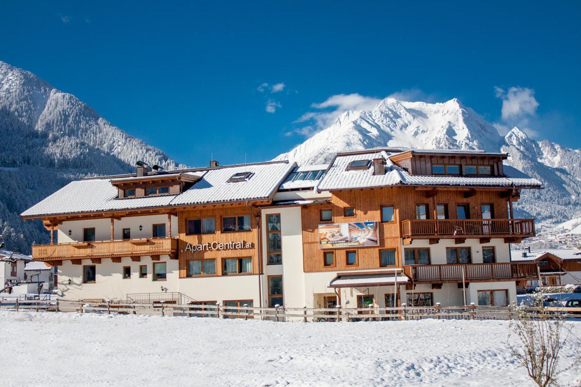 Apart Central - Premium Mountain&Garden Mayrhofen Esterno foto